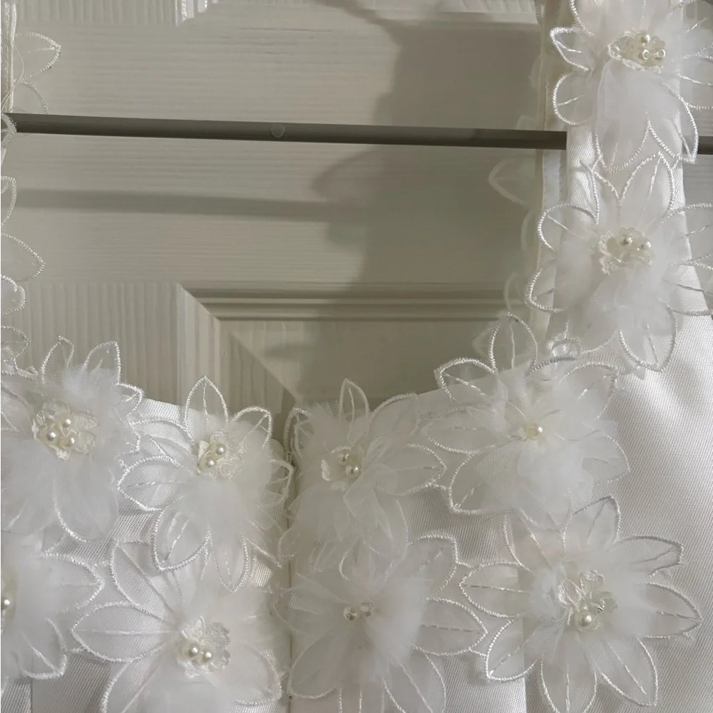 Elliatt Elder Dress White Mini - Picture 8 of 15